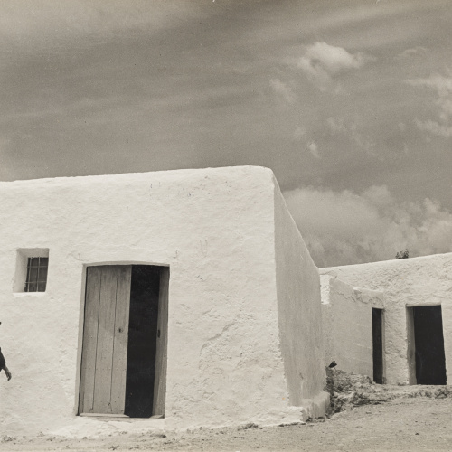 image for: Oriol Maspons - ... O así, de cúbica simplicidad (Eivissa) - 1954