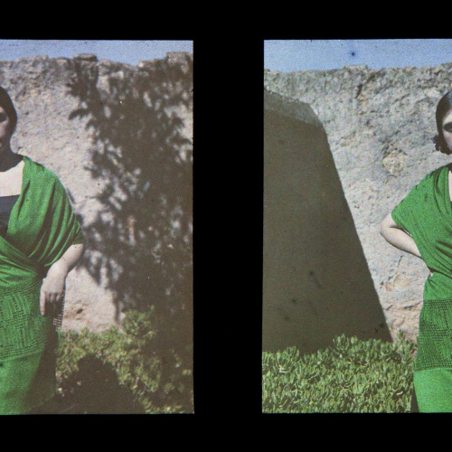 image for: Francesc Carrera Bou - Noia amb vestit verd - Cap a 1922-1926