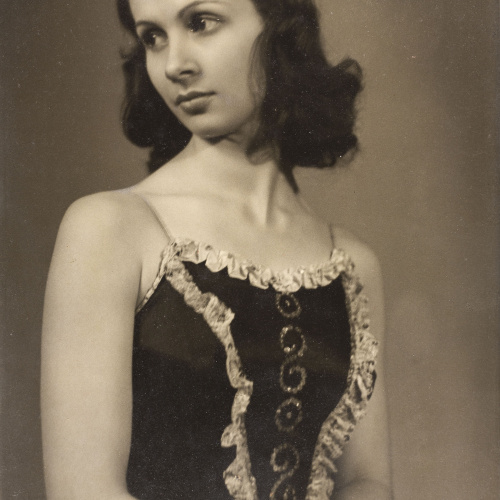 image for: Otho Lloyd - Retrat de noia - Cap a 1944-1950