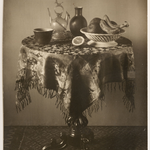 image for: Otho Lloyd - Natura morta - Cap a 1944-1950