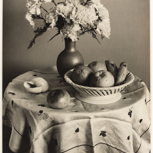 image for: Otho Lloyd - Natura morta - Cap a 1944-1950