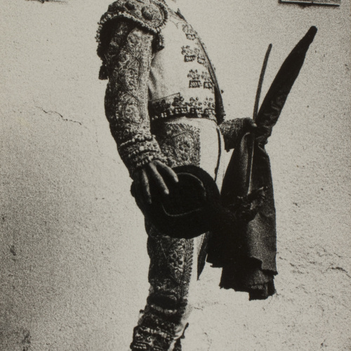 image for: Oriol Maspons - Fotografia per al llibre «Toreo de salón. Farsa con acompañamiento de clamor y murga», de Camilo José Cela - Cap a 1958-1960