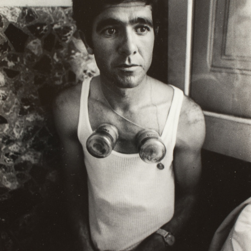 image for: Oriol Maspons - La virgen Conxita (Curandera de Cerdanyola) - 1976