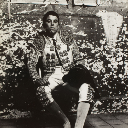 image for: Julio Ubiña - Fotografia per al llibre «Toreo de salón. Farsa con acompañamiento de clamor y murga», de Camilo José Cela - Cap a 1958-1962