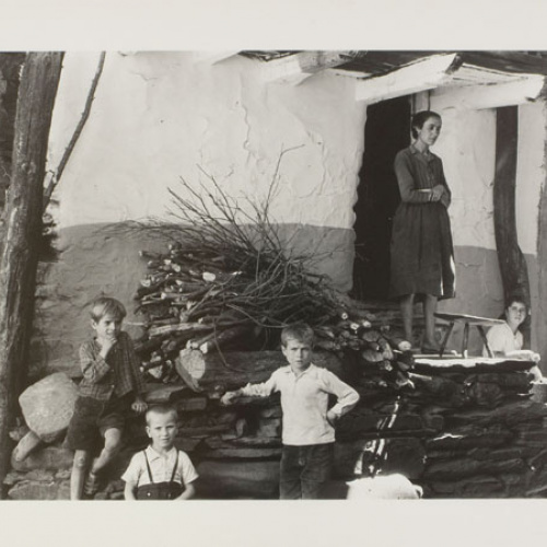image for: Oriol Maspons - Fotografia per al llibre «Caminando por Las Hurdes», d&#039;Antonio Ferres i Armando López Salinas - 1960