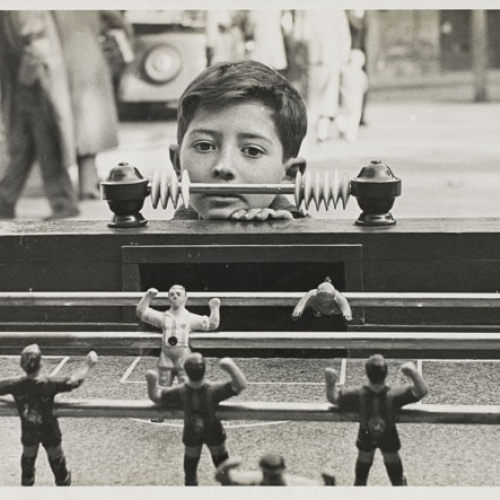 image for: Oriol Maspons - Nen i futbolí - Cap a 1952-1960