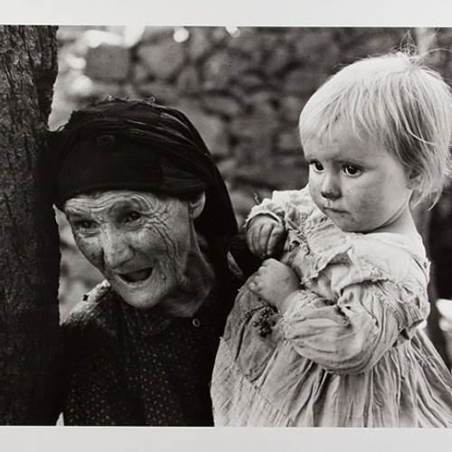 image for: Oriol Maspons - Fotografia per al llibre «Caminando por Las Hurdes», d&#039;Antonio Ferres i Armando López Salinas - 1960