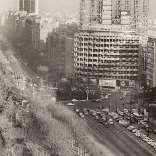 image for: Oriol Maspons - Plaça de Calvo Sotelo - Cap a 1971