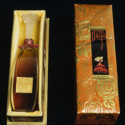 image for: Esteve Monegal - Flascó i estoig de Maja - Cap a 1922
