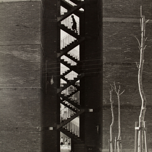 image for: Oriol Maspons - Sense títol (La Trinitat Nova, Barcelona. Fotografia per la revista «Cuadernos de arquitectura» del Col·legi d&#039;Arquitectes de Catalunya) - Cap a 1965