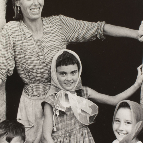image for: Oriol Maspons - Sense títol (Fotografia per al llibre «Caminando por Las Hurdes», d&#039;Antonio Ferres i Armando López Salinas) - 1960