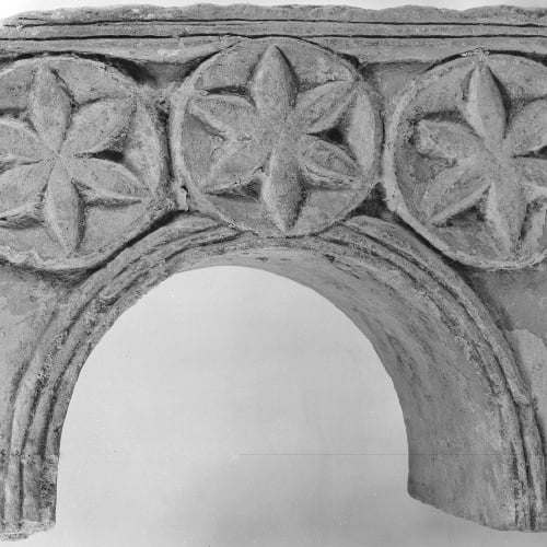 image for: Anònim - Arc de finestral de Vic - Segle XIII