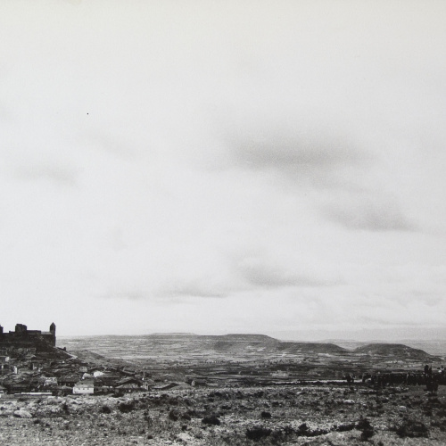 image for: Oriol Maspons - Sense títol (Foto fixa per a la pel·lícula «Lejos de los árboles», San Vicente de Sonsierra) - Cap a 1963-1970