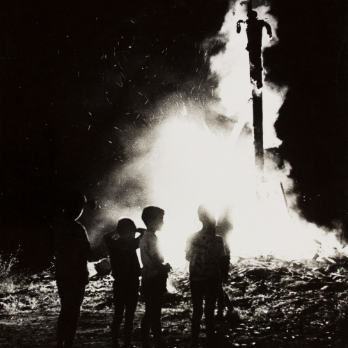 image for: Oriol Maspons - Sense títol (Foc de Sant Joan. Fotografia per al llibre «Això també és Barcelona», de Josep Mª Espinàs) - Cap a 1965