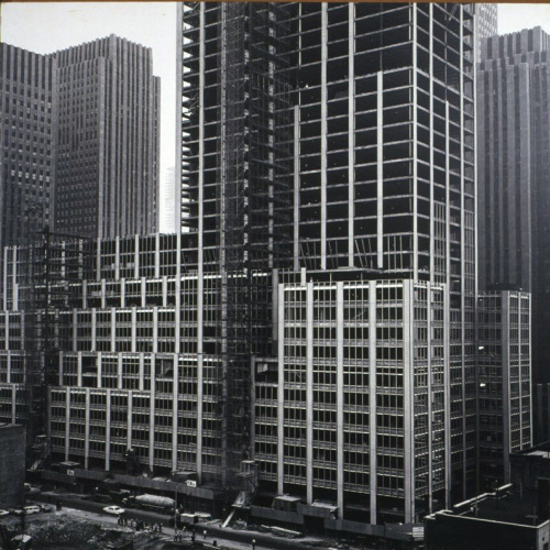 image for: Carles Fontserè - Plafó 111. 1950-60: Boom de la construcció. Construcció d'un gratacels a l'avinguda de les Amèriques - 1955-1968