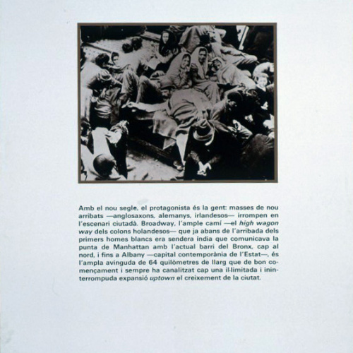 image for: Carles Fontserè - Plafó 22. 1800 Broadway: immigrants europeus a la coberta d'un vaixell arribant a Nova York - 1984