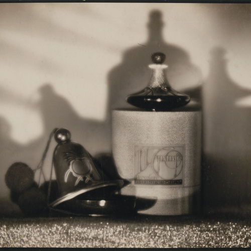image for: Josep Masana - Fotografia publicitària per a Myrurgia - No datat
