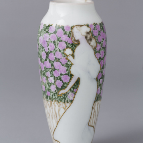 image for: Antoni Serra - Vas decorat amb figura femenina - Cap a 1901-1907