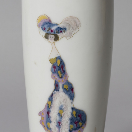 image for: Antoni Serra - Vas decorat amb figura femenina - 1901-1907
