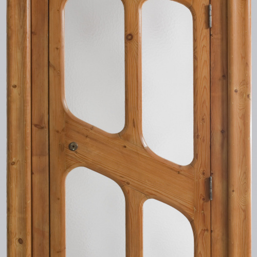 image for: Antoni Gaudí - Porta vidriera amb marc - 1906