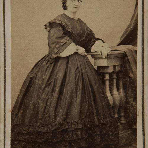 image for: Fotografía Franco Hispano Americano. Barcelona - Retrat de dona - Cap a 1890
