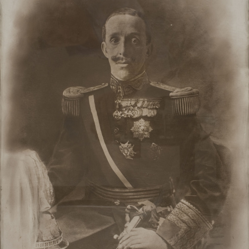 image for: Napoleón. Establecimiento de daguerrotipo y fotografía. Barcelona - Retrat del rei Alfons XIII - Entre 1902-1931