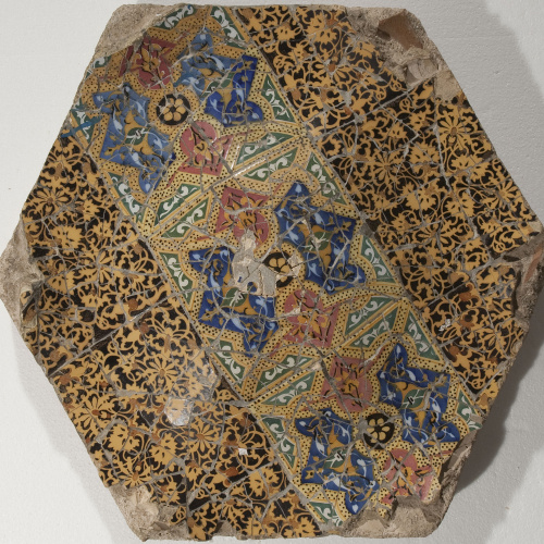 image for: Antoni Gaudí - Peça de trencadís per al Parc Güell - Cap a 1903
