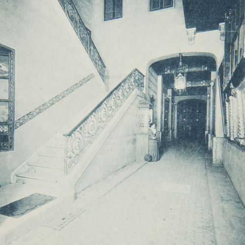 image for: Napoleón. Establecimiento de daguerrotipo y fotografía. Barcelona - Estudi Fotogràfic Napoleón. Vestíbul i escala principal - 1895