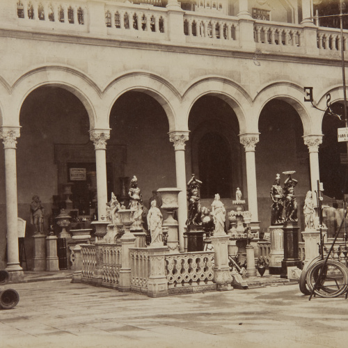 image for: Joan Martí  - Patio lateral Oeste, instalaciones [en la] parte Sud [de la Universitat de Barcelona] - 1877