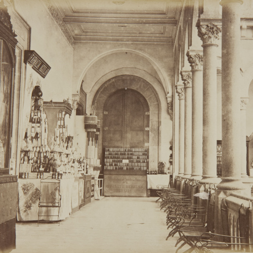 image for: Joan Martí  - Patio lateral Este, pórtico superior mirando al Oeste [de la Universitat de Barcelona] - 1877