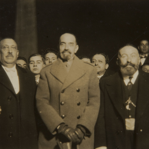 image for: Pere Català Pic - ...éssent presidida pel ministre del Treball i altres digníssimes autoritats. L&#039;àliga, representativa de la monstruositat i feresa, acata i custodia a la Verge - 1931
