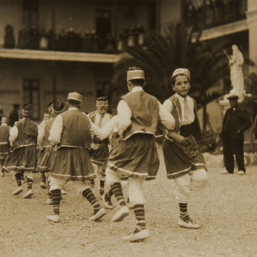 image for: Pere Català Pic - Ball de la Primera. Dansa de gràcia infantil - 1931