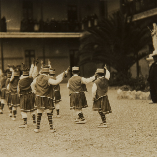 image for: Pere Català Pic - Ball de la Primera. Dansa de gràcia infantil - 1931