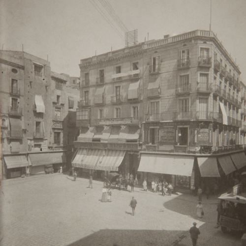image for: Adolf Mas  - Plaça Nova [plaça de l'Àngel] i entrades als carrers de la Princesa i de la Bòria - Anterior a 1911