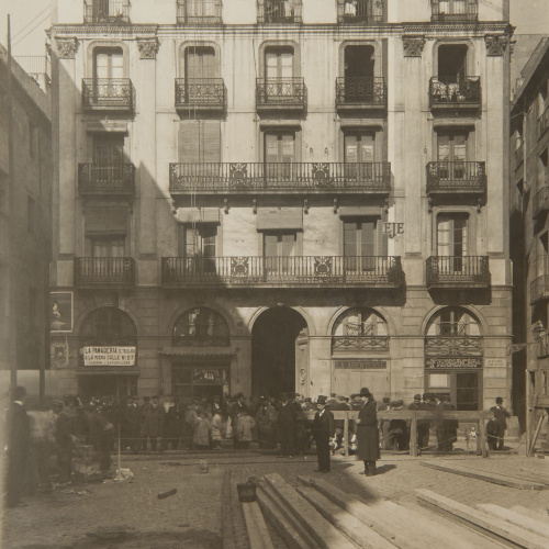 image for: Adolf Mas  - Sense títol [Plaça en obres] - Cap a 1908-1911