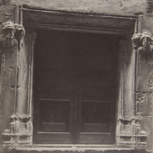 image for: Adolf Mas  - Finestra de la casa núm. 9 del carrer Basea - Anterior a 1911