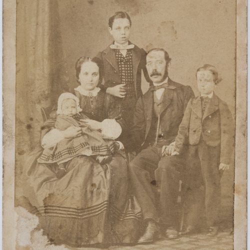 image for: Moliné y Albareda. Barcelona - Retrat familiar - Cap a 1860