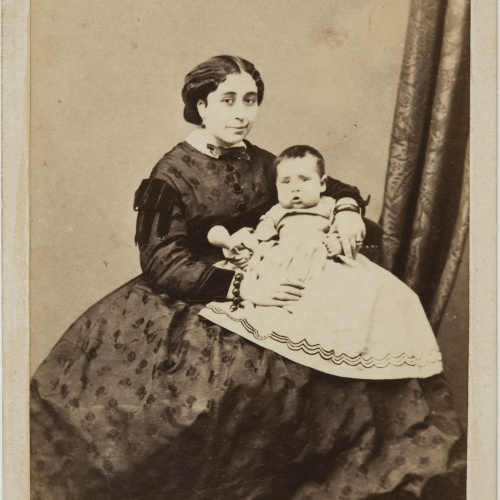 image for: Moliné y Albareda. Barcelona - Retrat d&#039;una dona amb un nadó - Cap a 1860