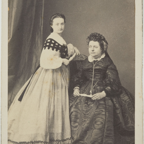 image for: Cantó y Cía. Barcelona - Retrat de dues dones - Cap a 1860
