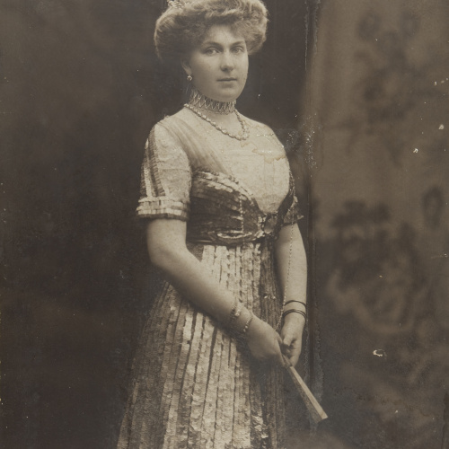 image for: KAULAK - Retrat de la reina Victòria Eugènia de Battenberg - Cap a 1910