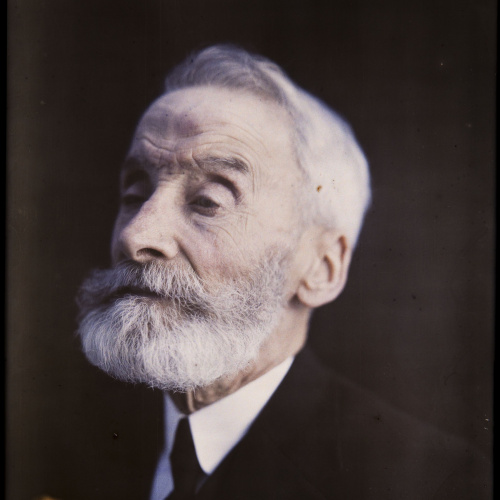 image for: Francesc Carrera Bou - Autoretrat - Cap a 1924