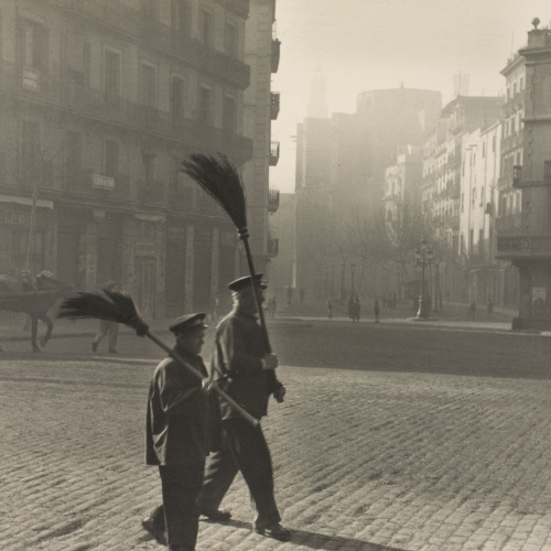 image for: Otho Lloyd - Escombriaires al barri de la Ribera (Barcelona) - 1946