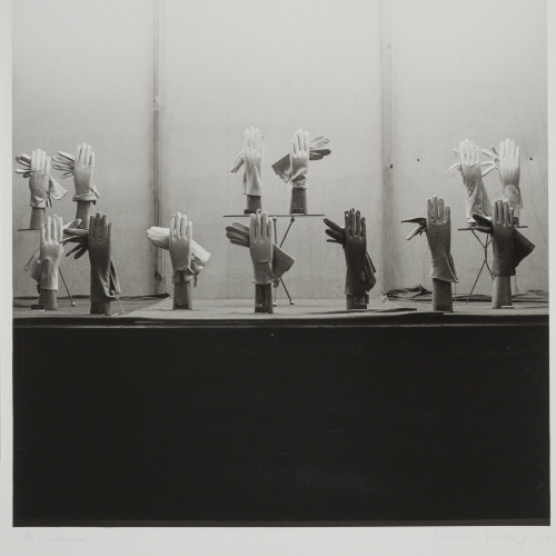 image for: Ferran Freixa - Botiga de guants - 1979 (tiratge 1981)