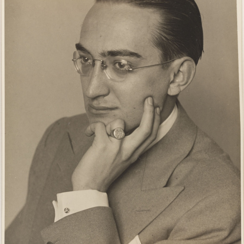 image for: Otho Lloyd - Retrat d&#039;home - Cap a 1944-1950