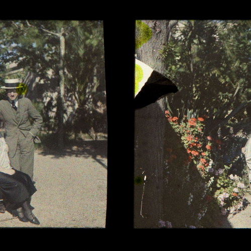 image for: Francesc Carrera Bou - Parella en un jardí - Cap a 1922-1926